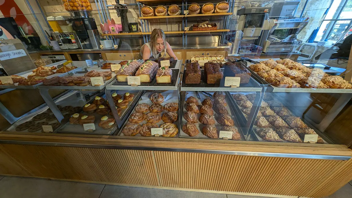 Bayne's – bakery in Fairmuir, Dundee